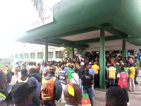 CAMEROON REGIONAL ELECTIONS: BIKE RIDERS PROTESTS AGAINST PROF. MAURICE KAMTO'S BOYCOTT