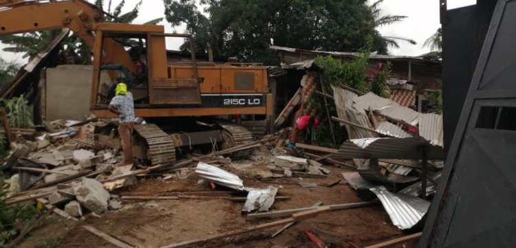 JUST IN: DEMOLITION OF HOUSES IN NDENDE QUARTER VILLAGE DOUALA